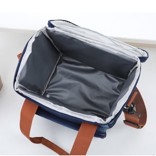 Reusable Insulated Lunch Box for Fresh Meals


