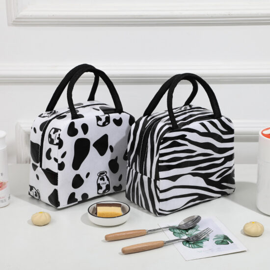 Fashion insulated picnic lunch bag with zipper and handle
