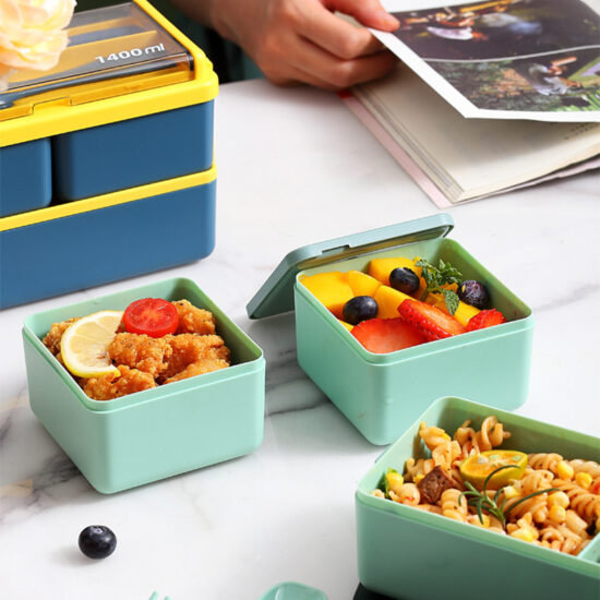 Custom student lunch box set with utensils