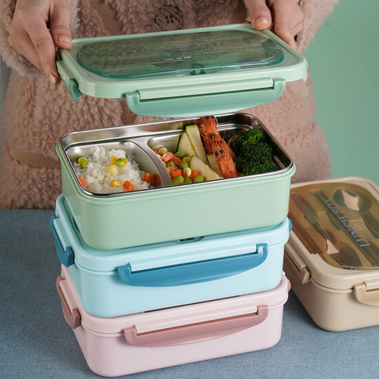 Custom bento food container with plastic lid wholesale